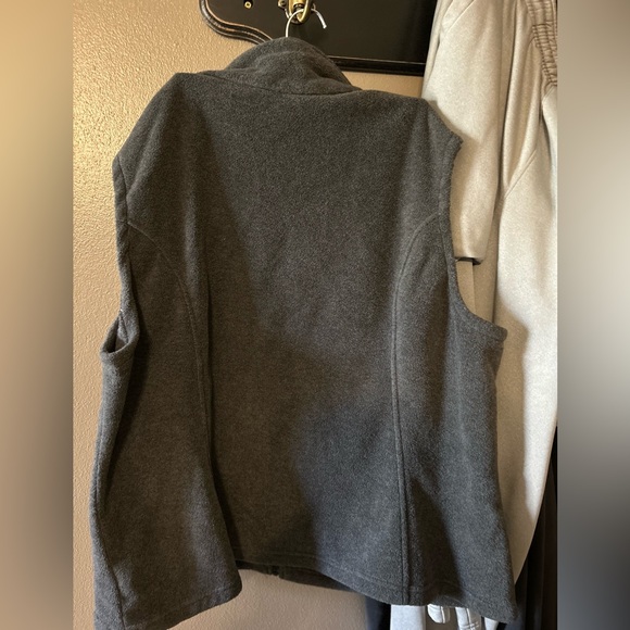 Columbia Vest 2X - Picture 4 of 4